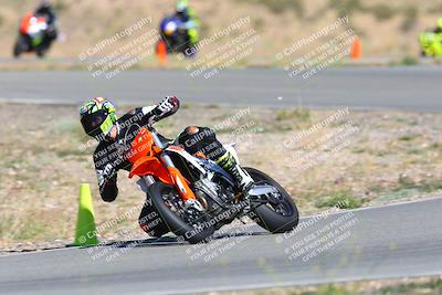 media/Oct-14-2023-TrackXperience (Sat) [[0517685739]]/Level 3/session 2 turn 4 RED FLAG/